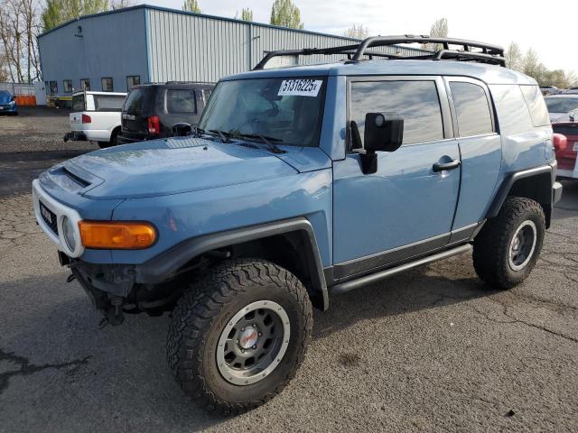 TOYOTA FJ CRUISER