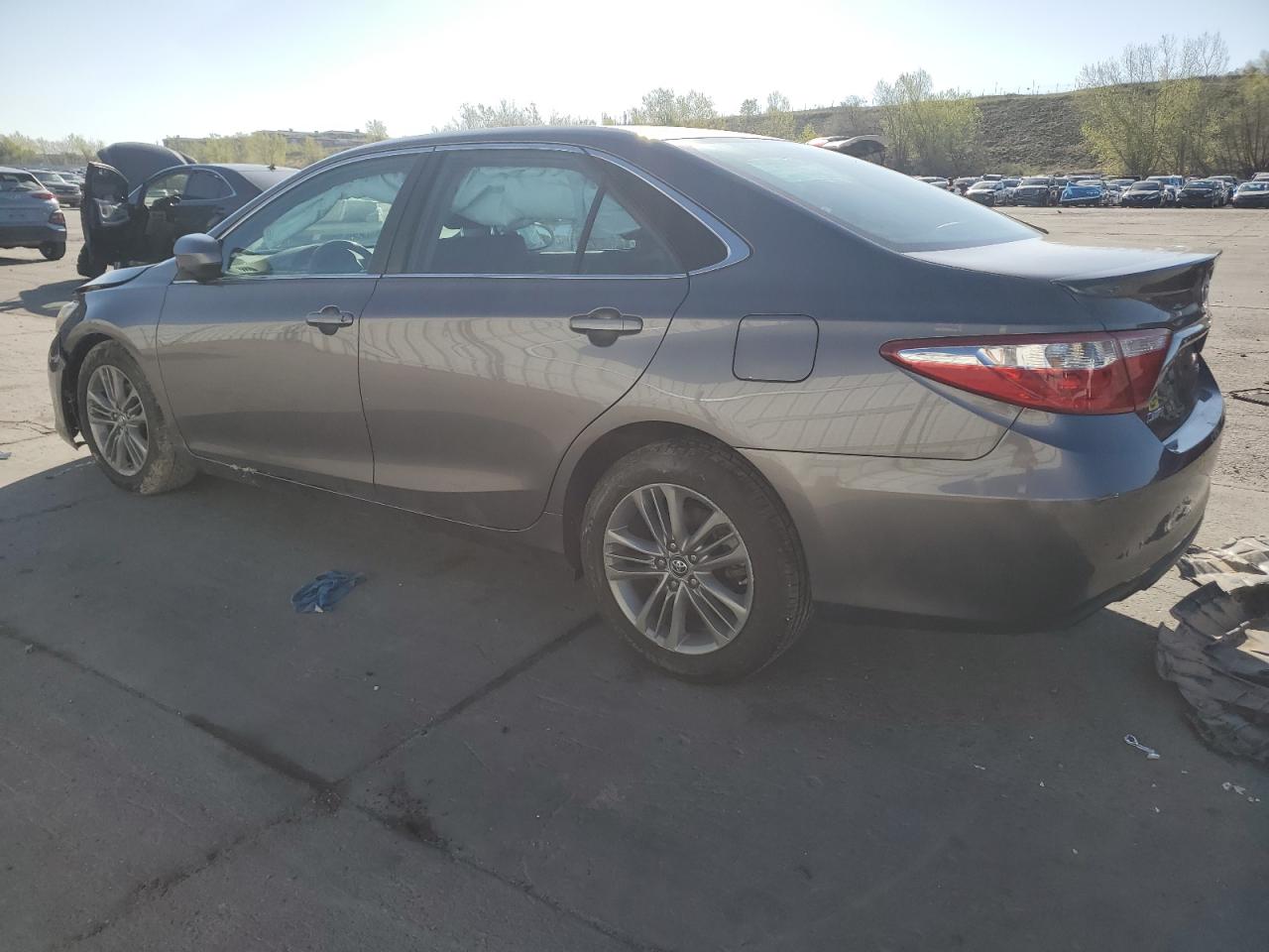 TOYOTA CAMRY LE