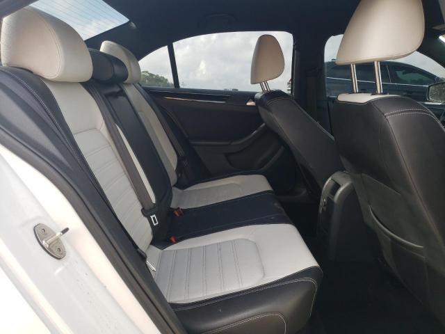 2015 VOLKSWAGEN JETTA SE - 3VWD17AJ3FM425410