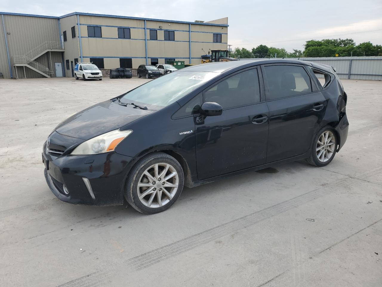 TOYOTA PRIUS V