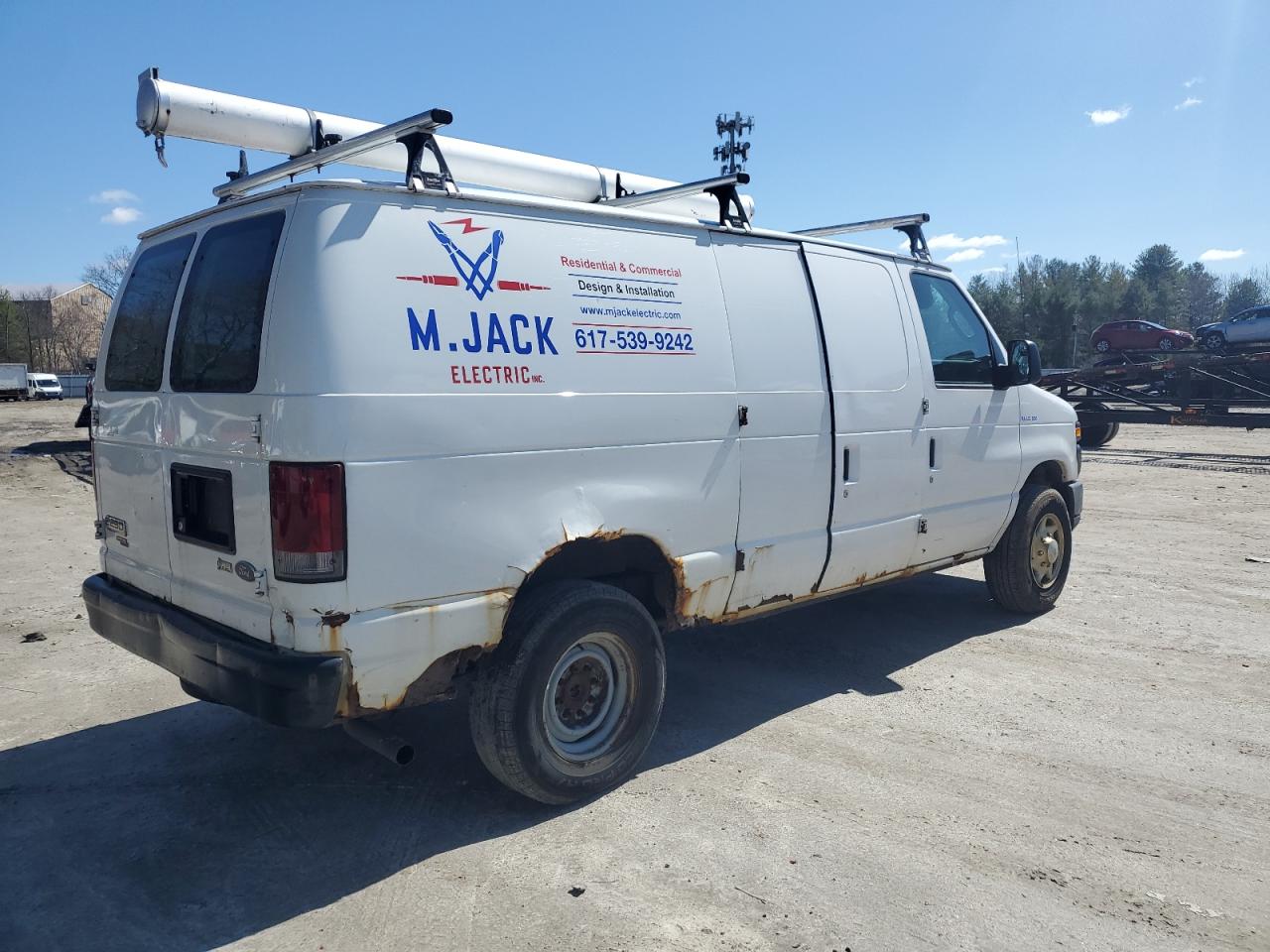 FORD ECONOLINE E250 VAN