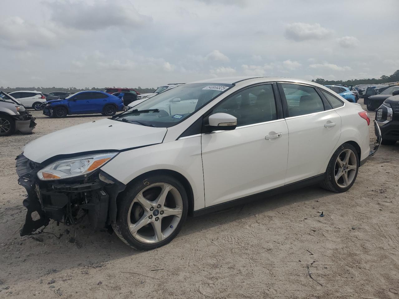 FORD FOCUS TITANIUM