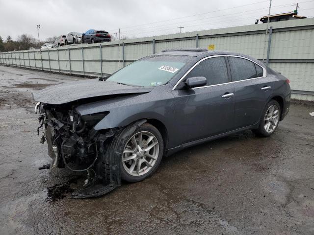 NISSAN MAXIMA S