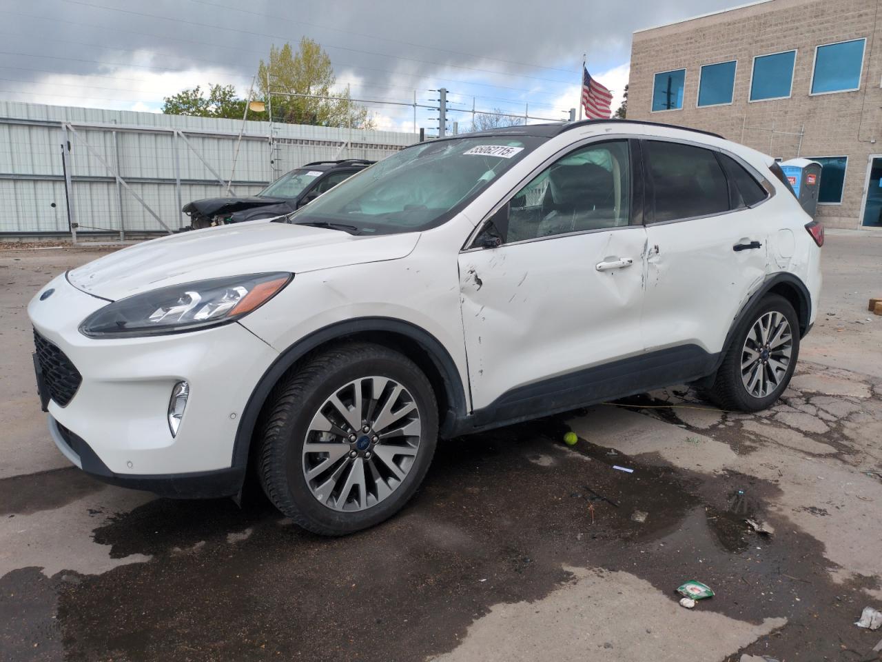FORD ESCAPE TITANIUM