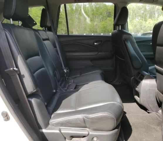 2018 HONDA PILOT EXLN 5FNYF6H70JB043942