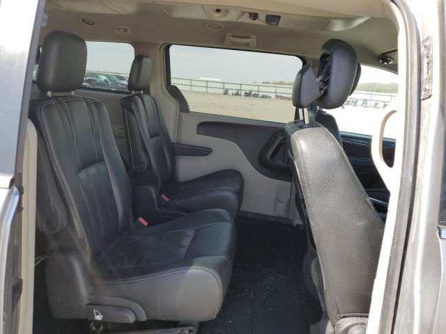 2016 CHRYSLER TOWN & COU - 2C4RC1BG4GR288801