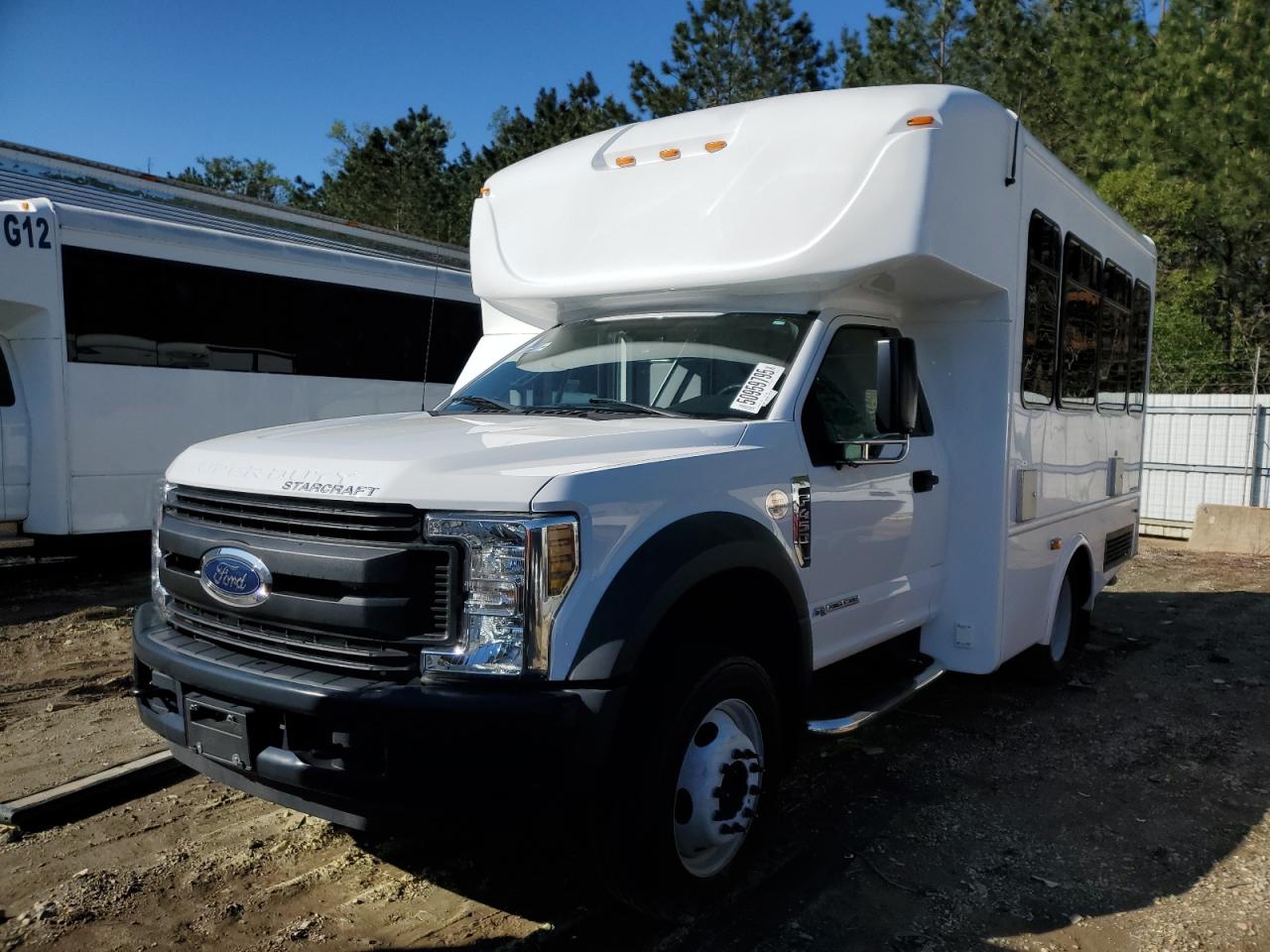 FORD F-450 SUPER DUTY