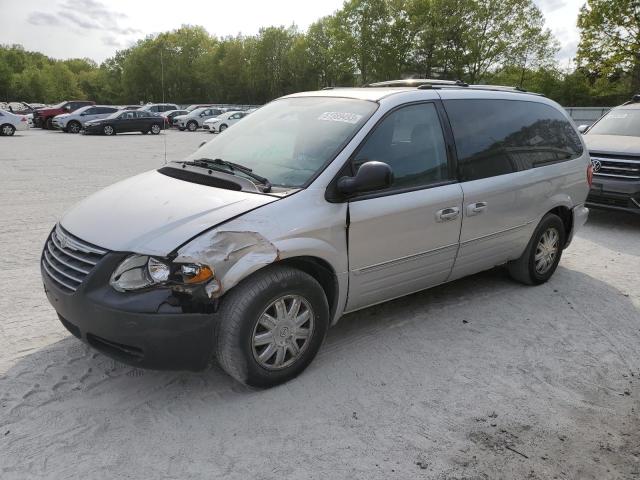 2005 Chrysler Town & Country Limited