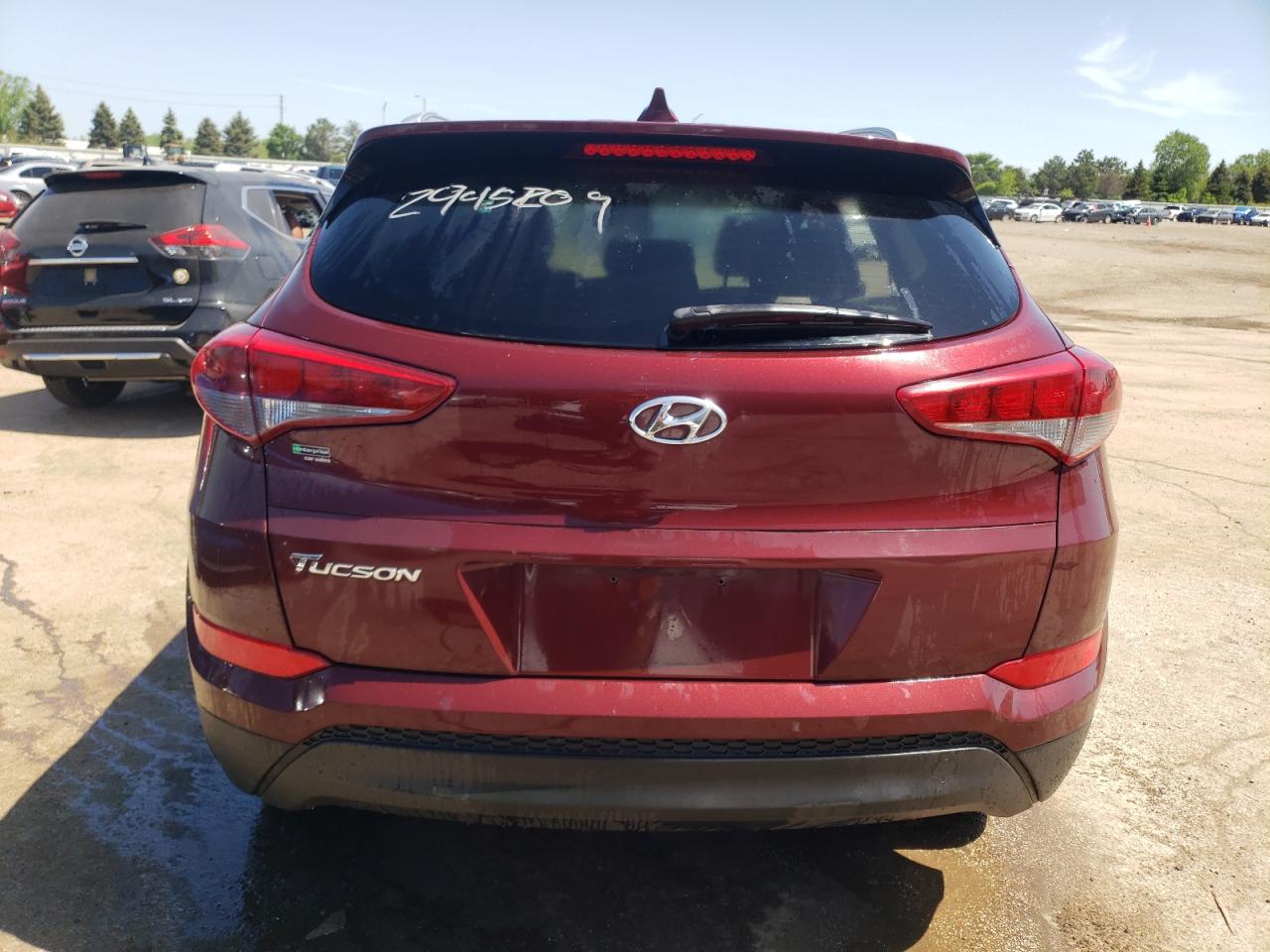 KM8J33A40JU621517 HYUNDAI TUCSON 2018