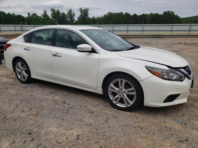 Vin: 1n4bl3ap4hc163764, lot: 52448623, nissan altima 3.5sl 20174
