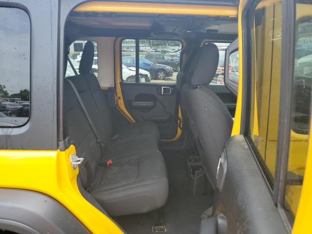 1C4HJXDG4JW317150 Jeep Wrangler Unlimited Sport