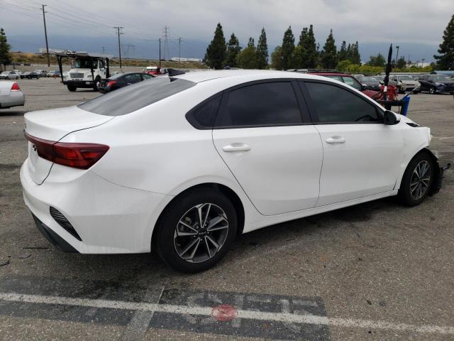 3KPF24AD2PE555580 KIA FORTE LX