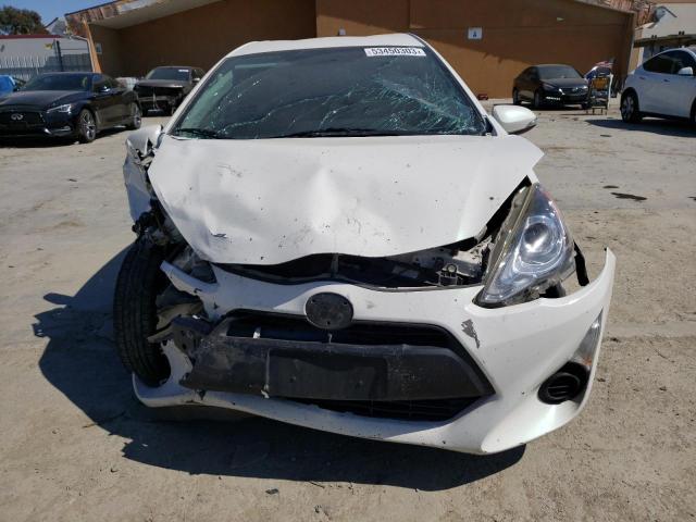 JTDKDTB32F1579744 Toyota PRIUS C