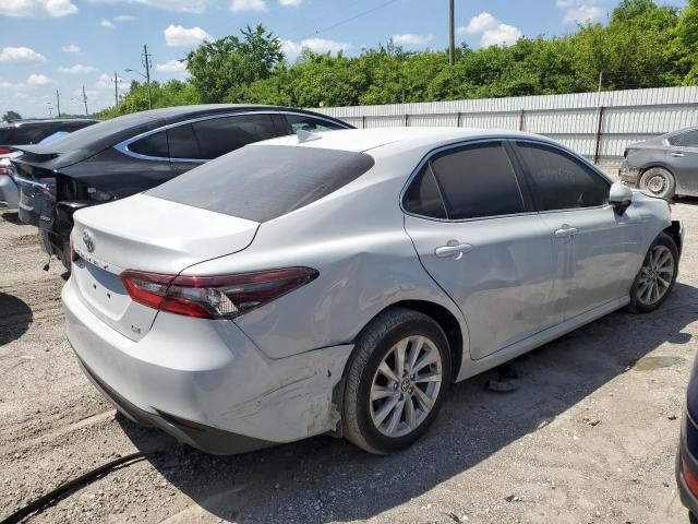 4T1C11AK8PU146483 Toyota Camry LE 3