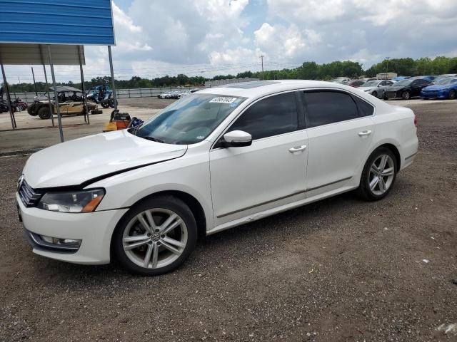 2013 Volkswagen Passat SEL