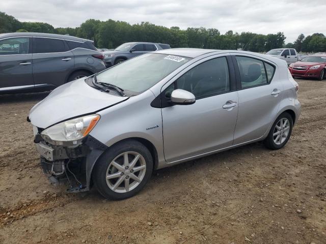 2014 Toyota Prius c 