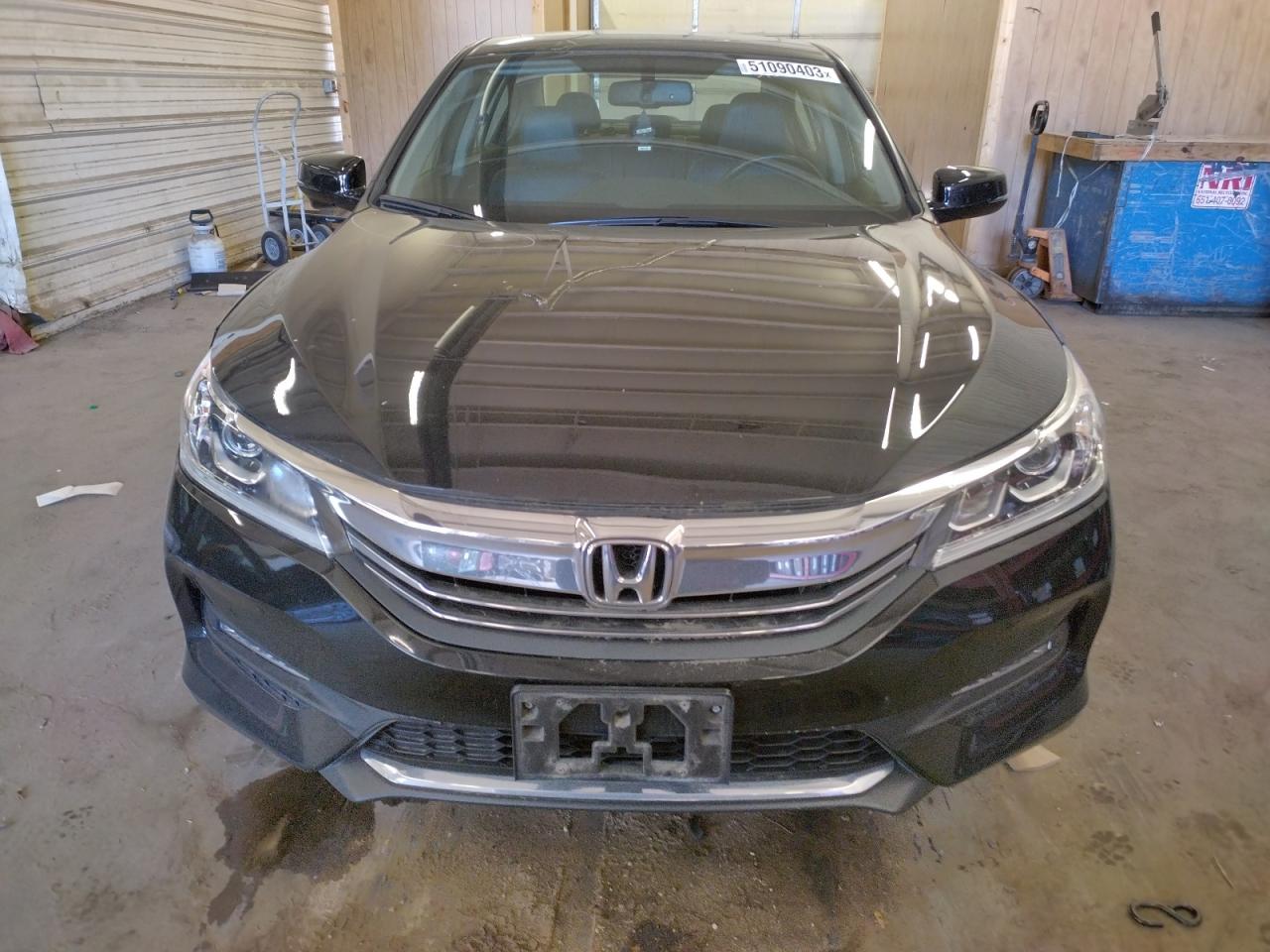 1HGCR2F84GA105688 HONDA ACCORD 2016