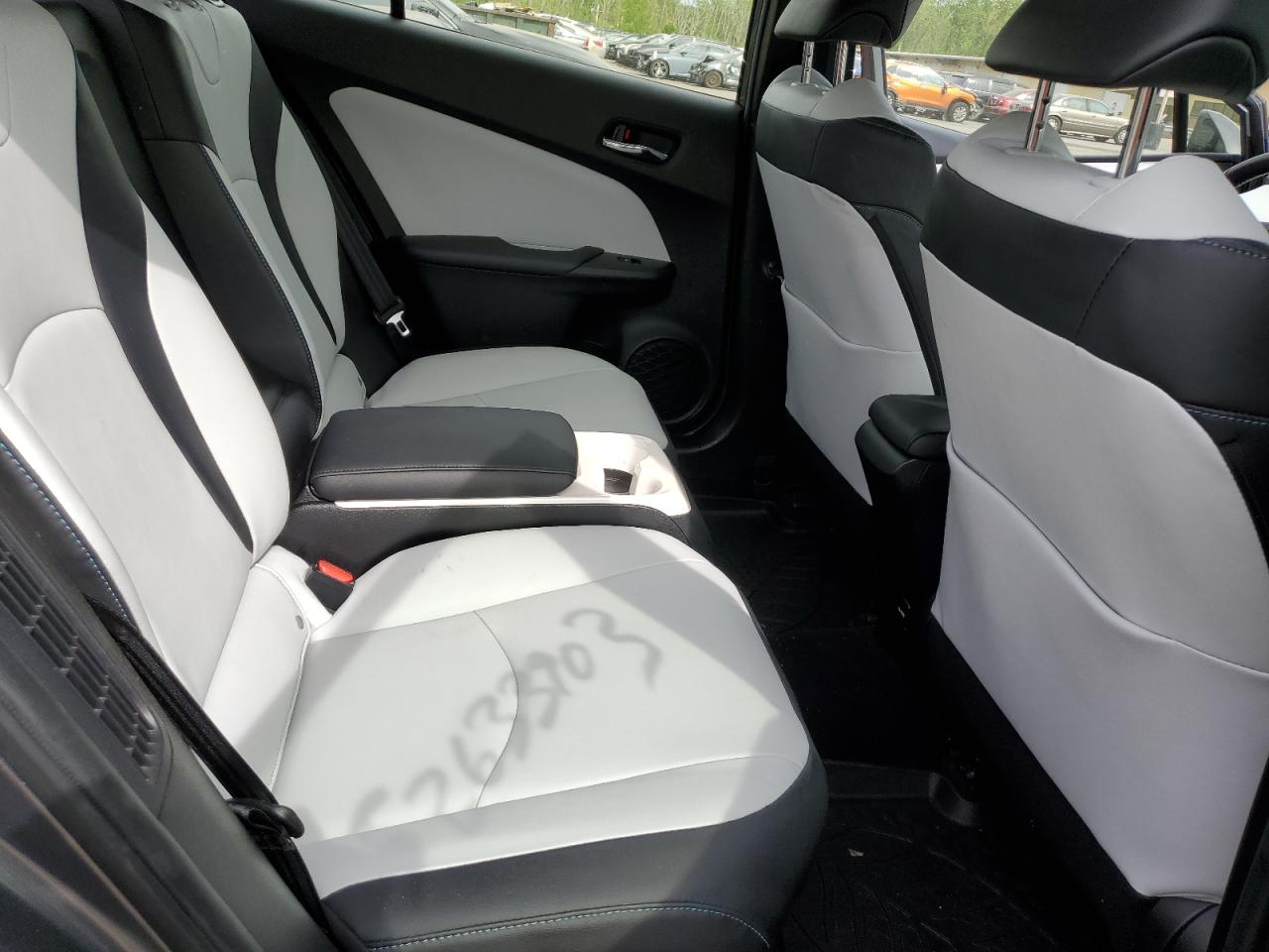 JTDKARFP6H3034663 TOYOTA PRIUS 2017