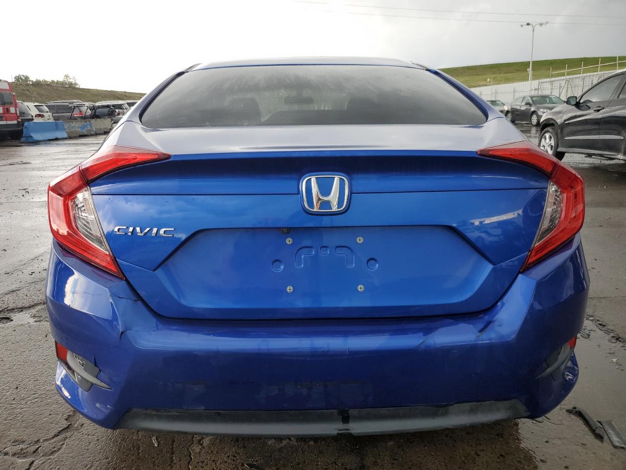 2HGFC2F59JH588396 HONDA CIVIC 2018