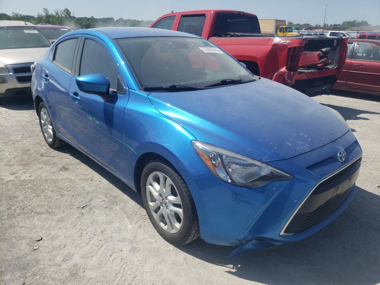 3MYDLBYV7JY310126 TOYOTA YARIS 2018