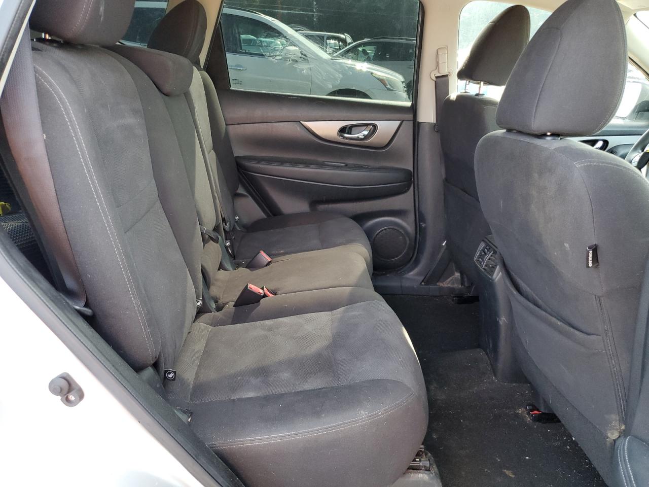 KNMAT2MT6GP712896 NISSAN ROGUE 2016