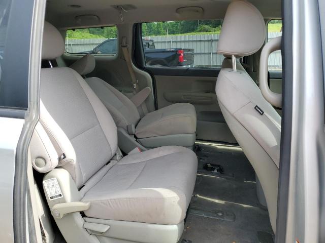 KNDMB5C16G6083714 KIA SEDONA LX
