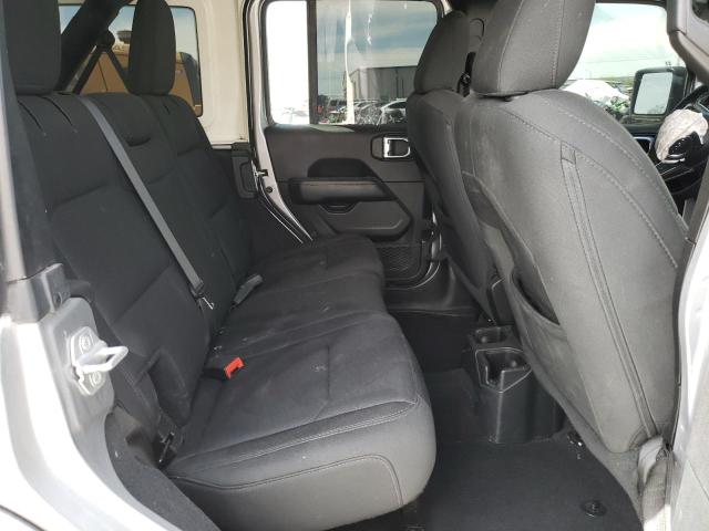 1C4HJXEN6KW644695 Jeep Wrangler Unlimited Sahara