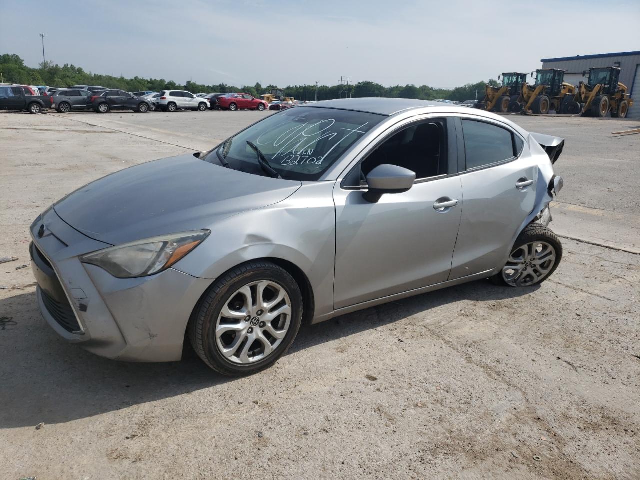 3MYDLBZV4GY132702 2016 Toyota Scion Ia