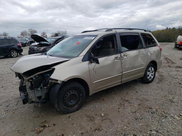 2004 Toyota Sienna CE