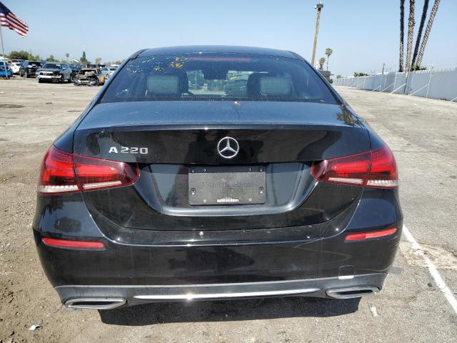 WDD3G4EB5KW002004 Mercedes-Benz A 220