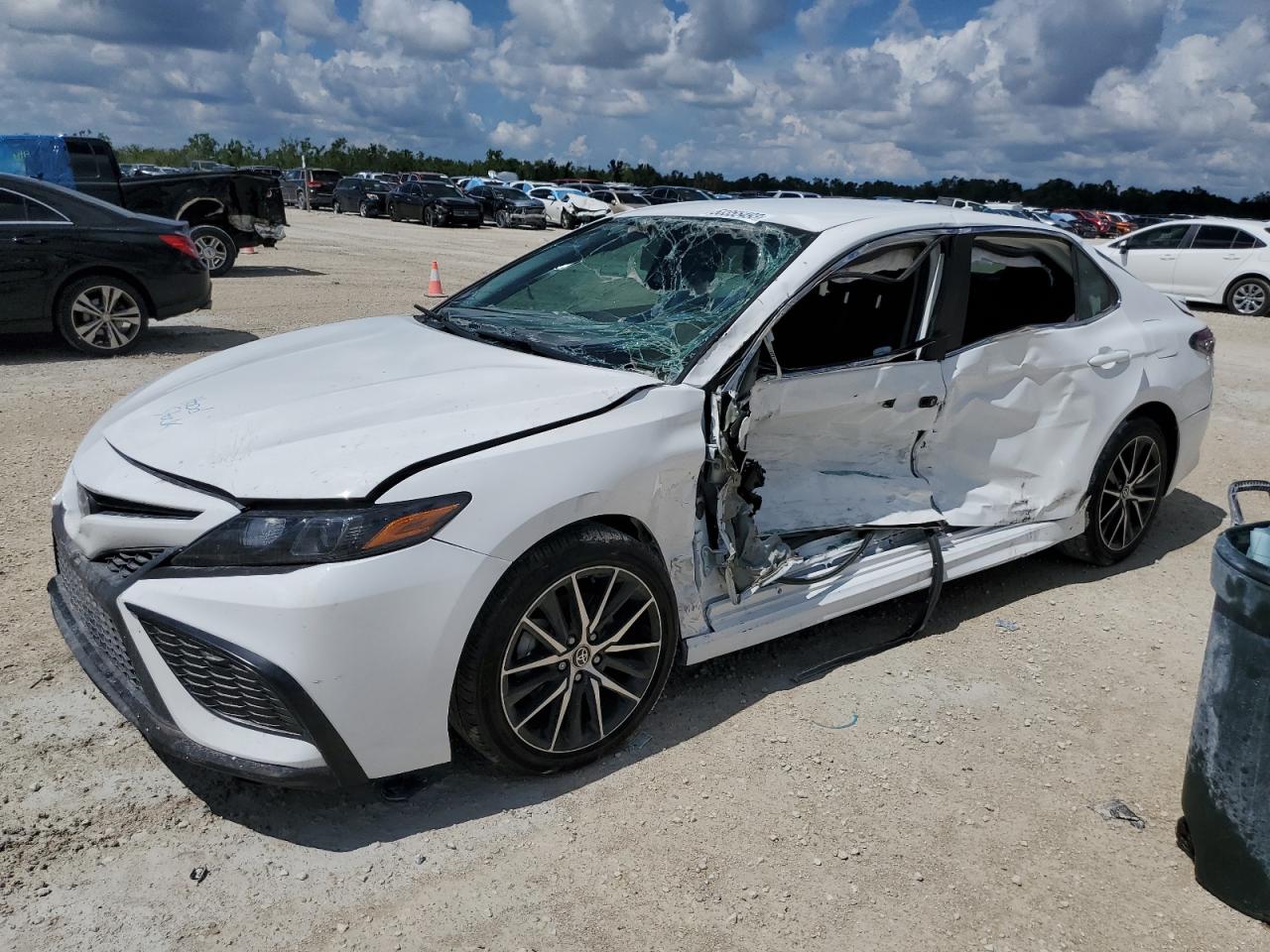 4T1G11AK1MU554949 TOYOTA CAMRY 2021