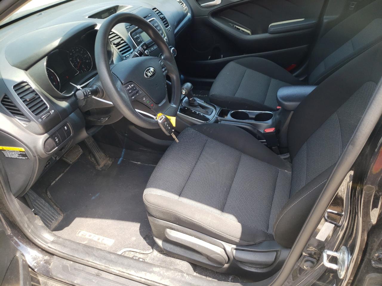 3KPFK4A70JE194819 2018 Kia Forte Lx