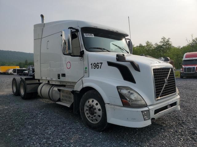 Salvage cars for sale from Copart Grantville, PA: 2012 Volvo VN VNL