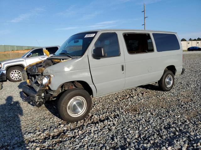 2004 Ford Econoline Cargo Van 