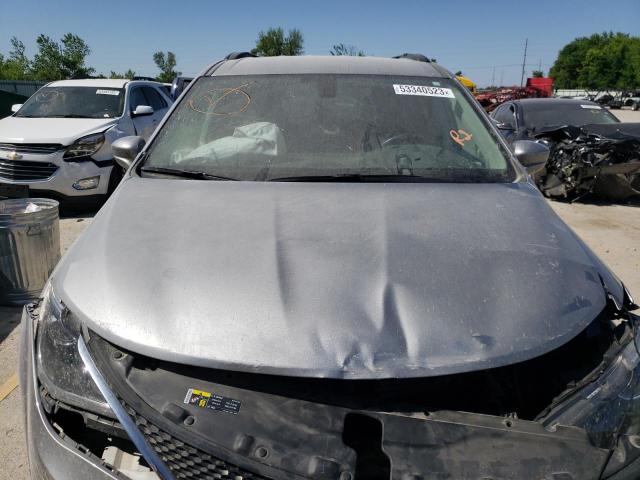 2C4RC1BG9HR688015 2017 CHRYSLER PACIFICA, photo no. 5