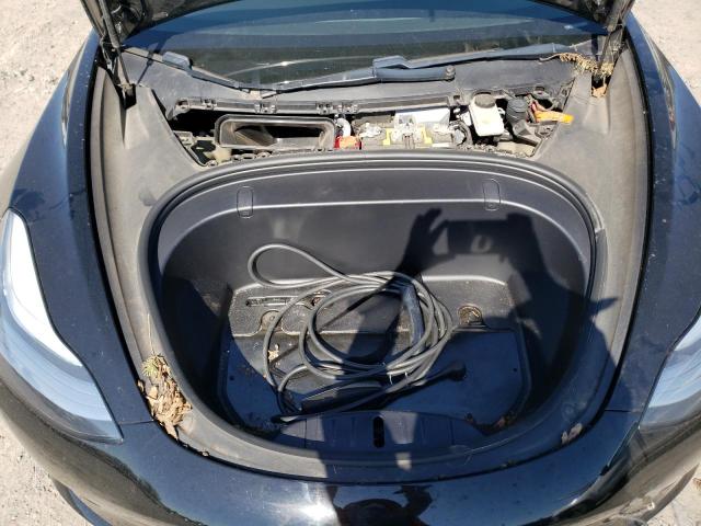 5YJ3E1EAXKF304995 Tesla MODEL 3
