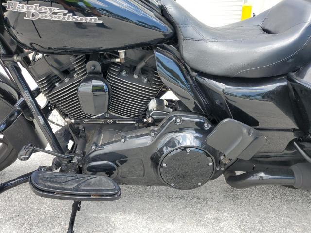 2011 HARLEY-DAVIDSON FLHX 1HD1KB413BB632400