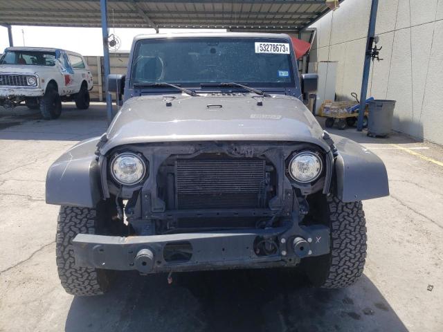 1C4BJWEG8JL816176 Jeep Wrangler Unlimited Sahara