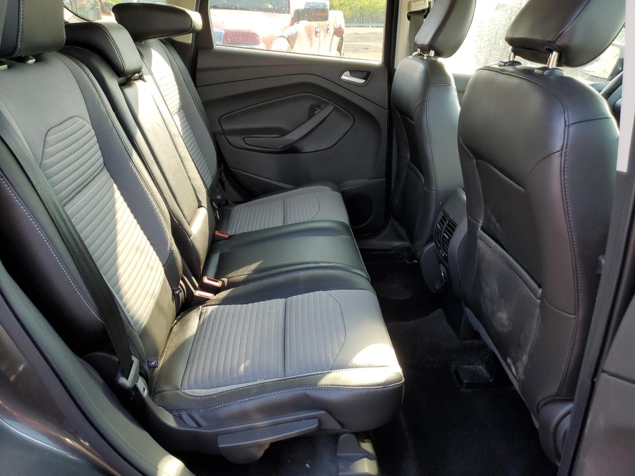 1FMCU0GD5JUD18177 FORD ESCAPE 2018