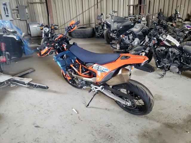2023 KTM 690 SMC R VBKLSV402PM743372