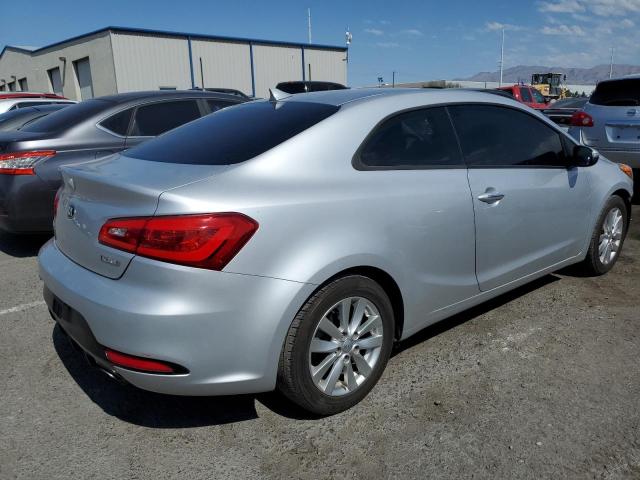 KNAFX6A84G5602066 KIA FORTE EX