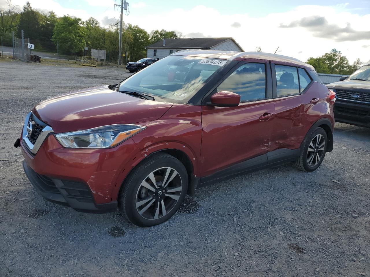 Nissan Kicks 2020 красный