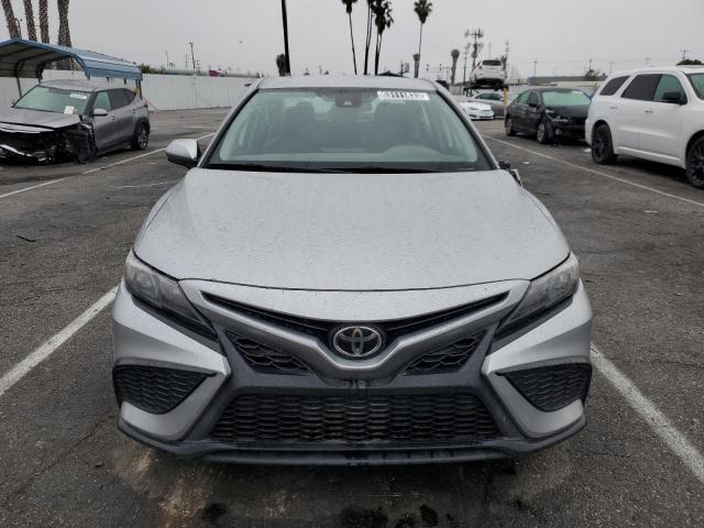 VIN 4T1G11AK1MU520509 2021 Toyota Camry, SE no.5