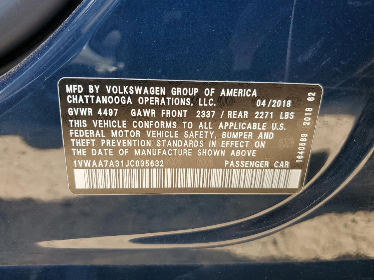 2018 Volkswagen Passat S vin: 1VWAA7A31JC035632