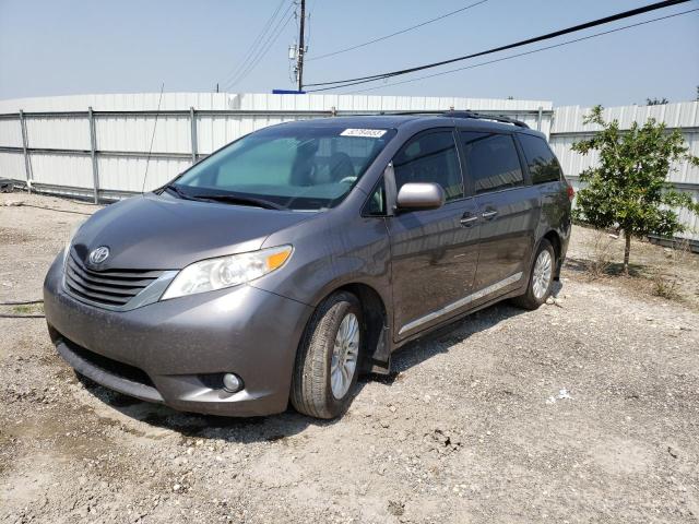 2014 Toyota Sienna XLE