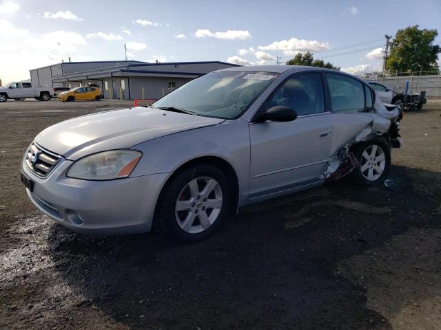 2002 Nissan Altima Base