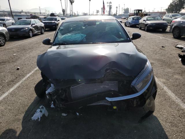 3KPF24AD4PE588984 KIA FORTE LX