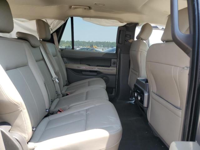 1FMJU1HT6KEA82864 Ford Expedition Xlt