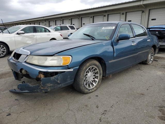 2001 Lincoln Town Car Signature