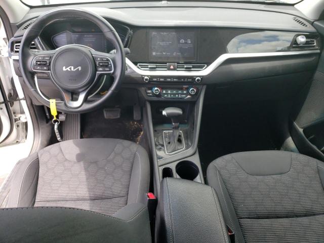KNDCB3LC6N5547671 KIA NIRO LX